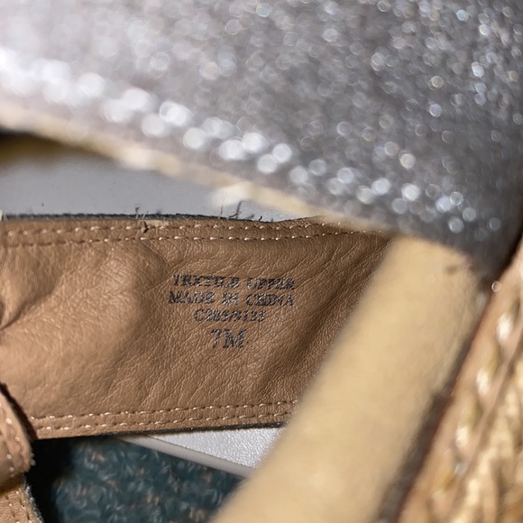 Splendid Silver Strap Wedges - Picture 5 of 6